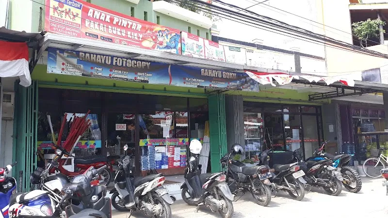 Menghargai Tradisi dengan Produk Lokal di Kurnia Abadi